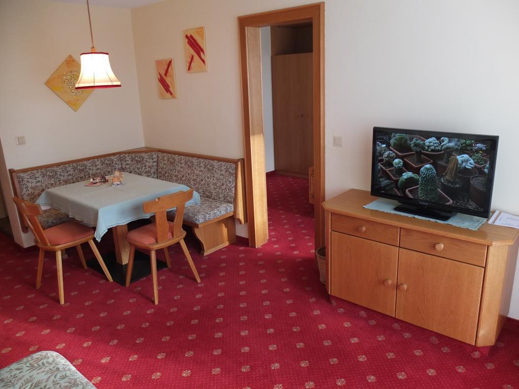Das Apartment Rief Daheim Beim Wanderprofi Adults Only Tannheim Buitenkant foto